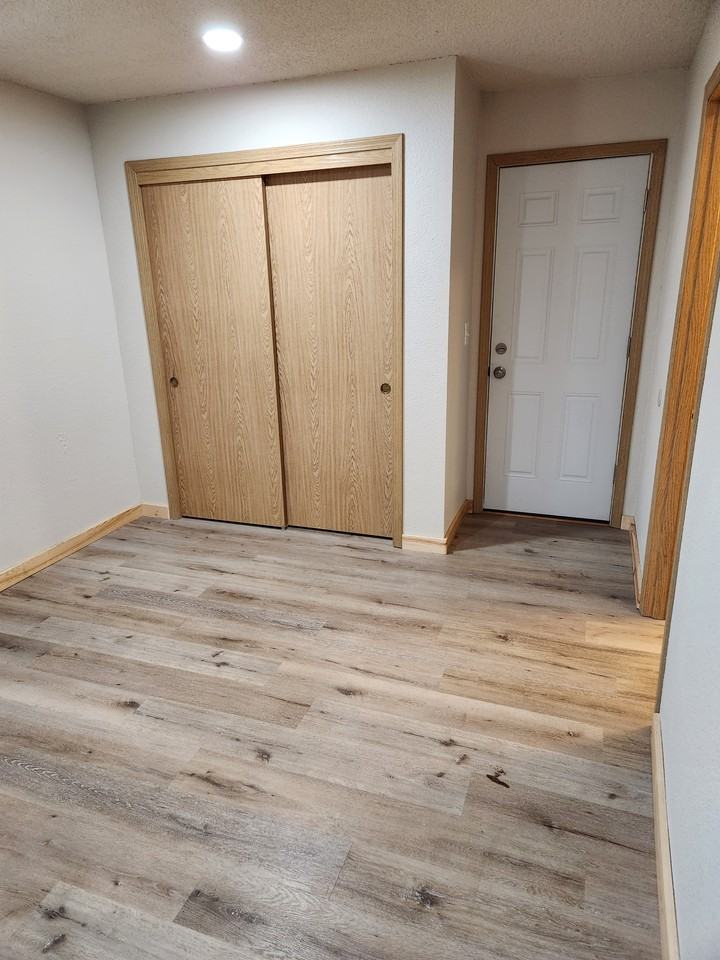 13696 Gaffney Ln - Photo 5 of 8