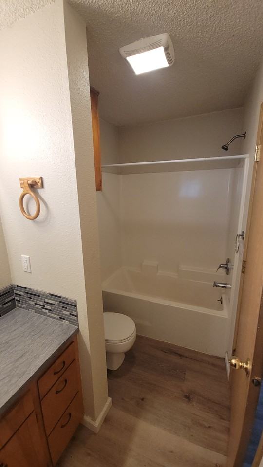 13696 Gaffney Ln - Photo 7 of 8