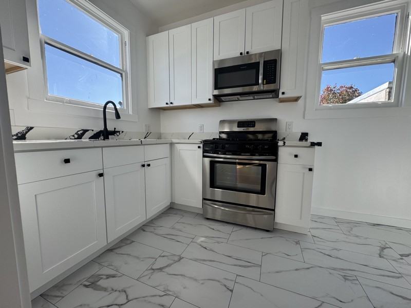 3465 22nd St - Photo 7 of 10