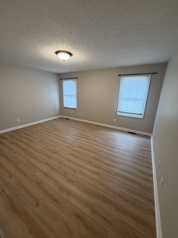 1800 Persimmon Ave - Photo 5 of 8