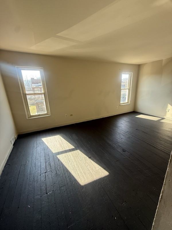 330 2nd St #B - Photo 7 of 10