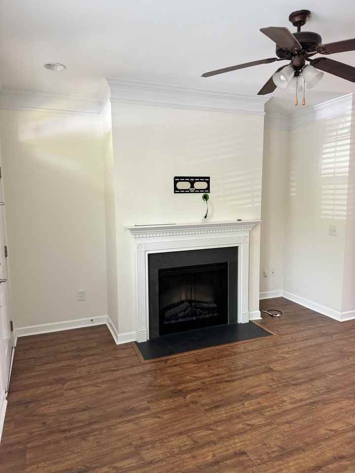 9828 Longstone Ln - Photo 4 of 18