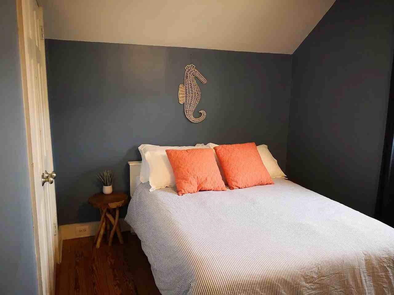 68W Narragansett Ave - Photo 3 of 13