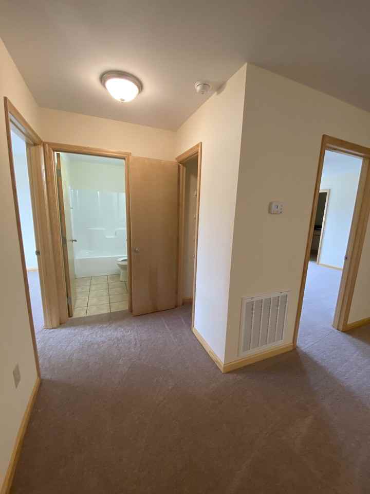 46 Sunshine Ln - Photo 3 of 11