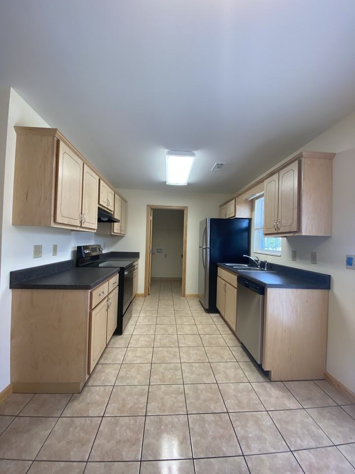 46 Sunshine Ln - Photo 6 of 11