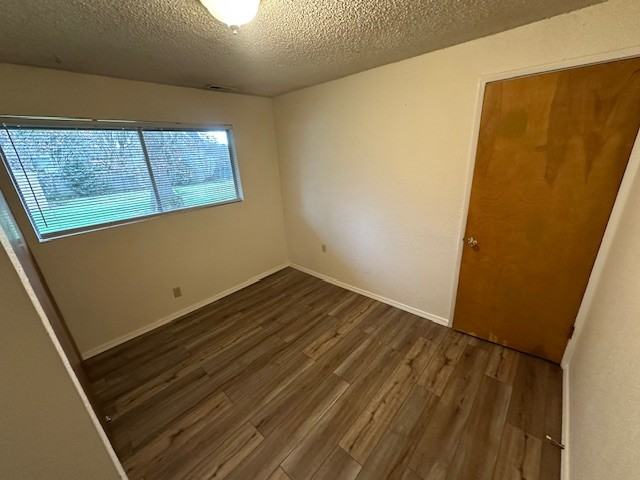 107 N St Se #A - Photo 4 of 8