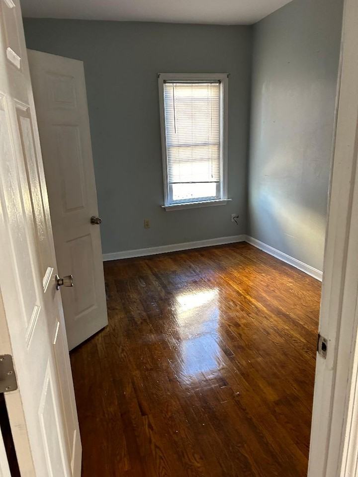 549 4th St #2-2ndFL - Photo 2 of 7