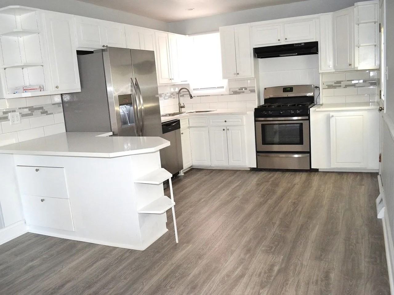 16456 George Dr - Photo 7 of 9