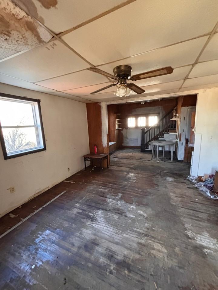 1764 E Lawrence St - Photo 6 of 12