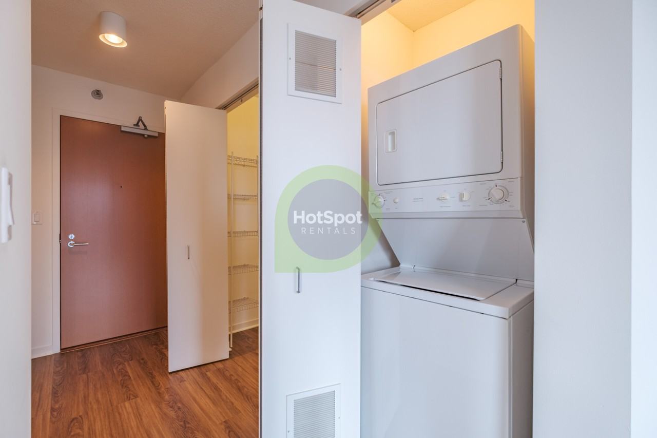 543 N Kingsbury St - Photo 6 of 16