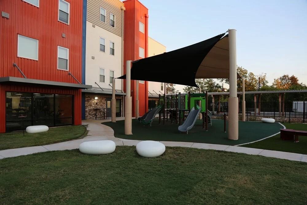 Libertad Austin - Photo 3 of 37