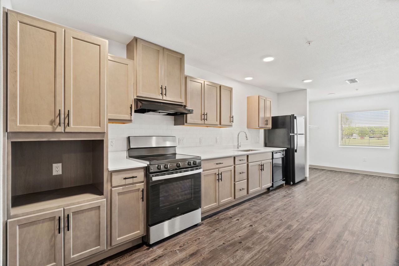 Libertad Austin - Photo 7 of 37