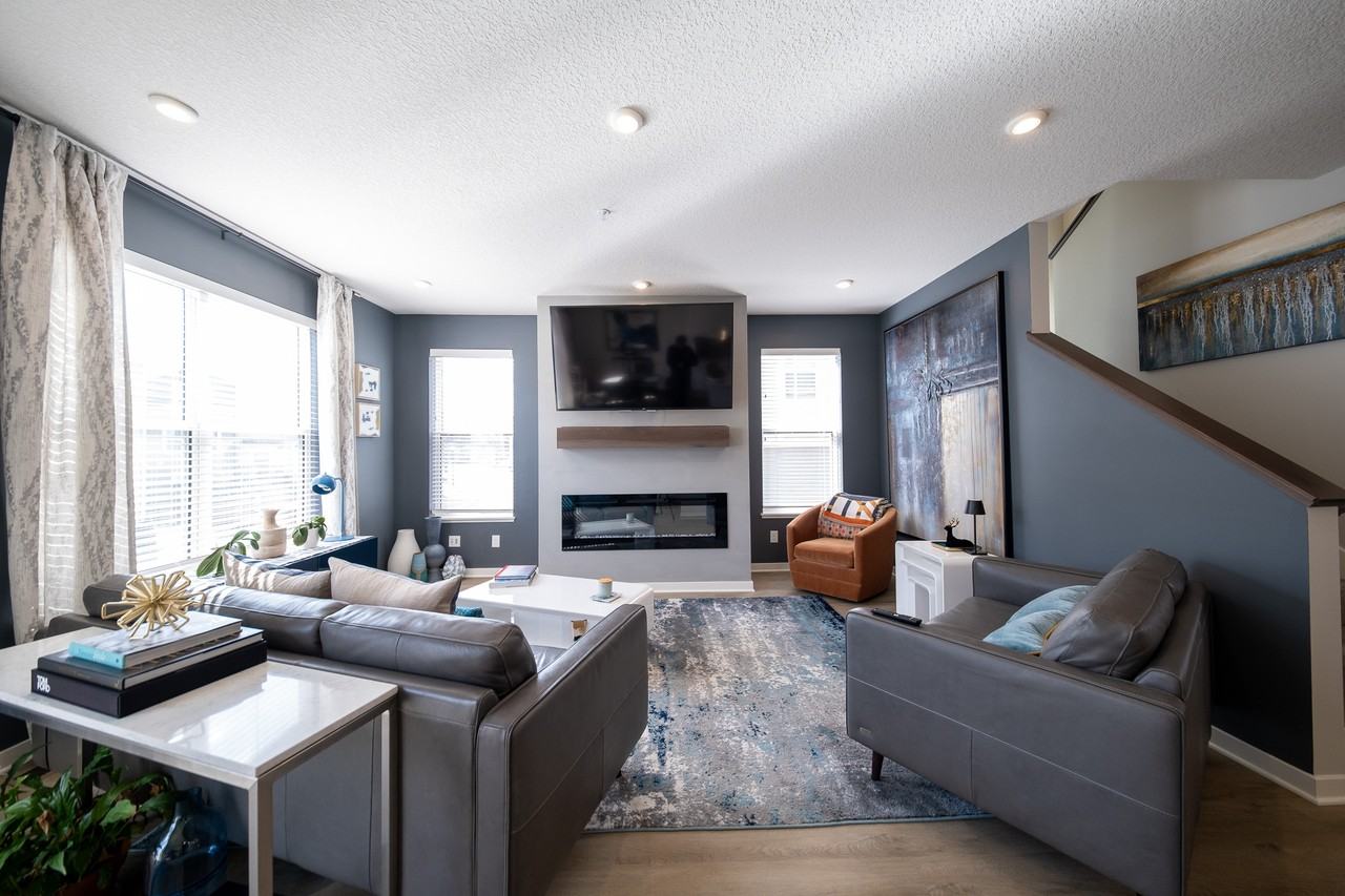 2209 Gateway Curv #1 - Photo 7 of 33