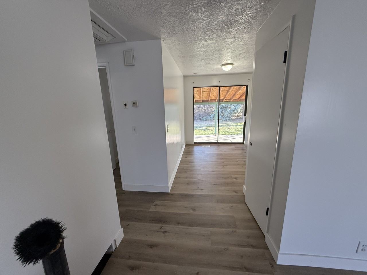 4299 W Deno Dr - Photo 4 of 26