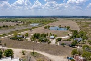 featured image of 99 Roots Rd #1