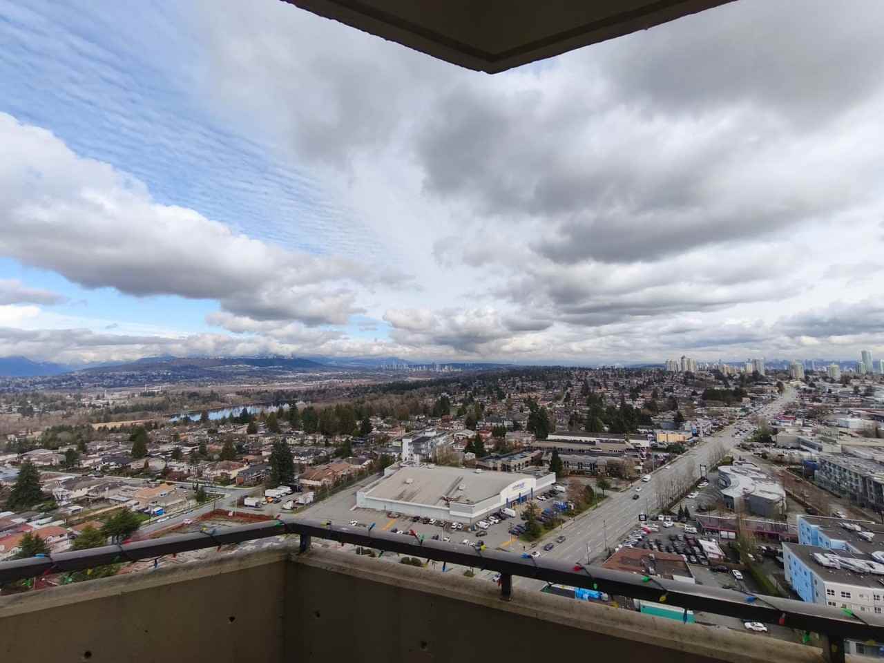 6540 Burlington Ave - Photo 2 of 13