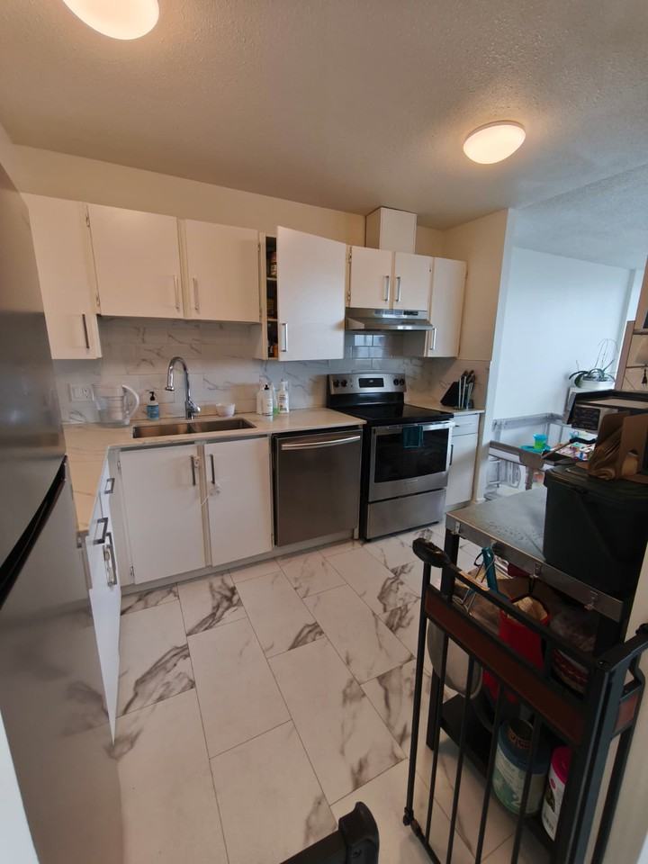 6540 Burlington Ave - Photo 7 of 13