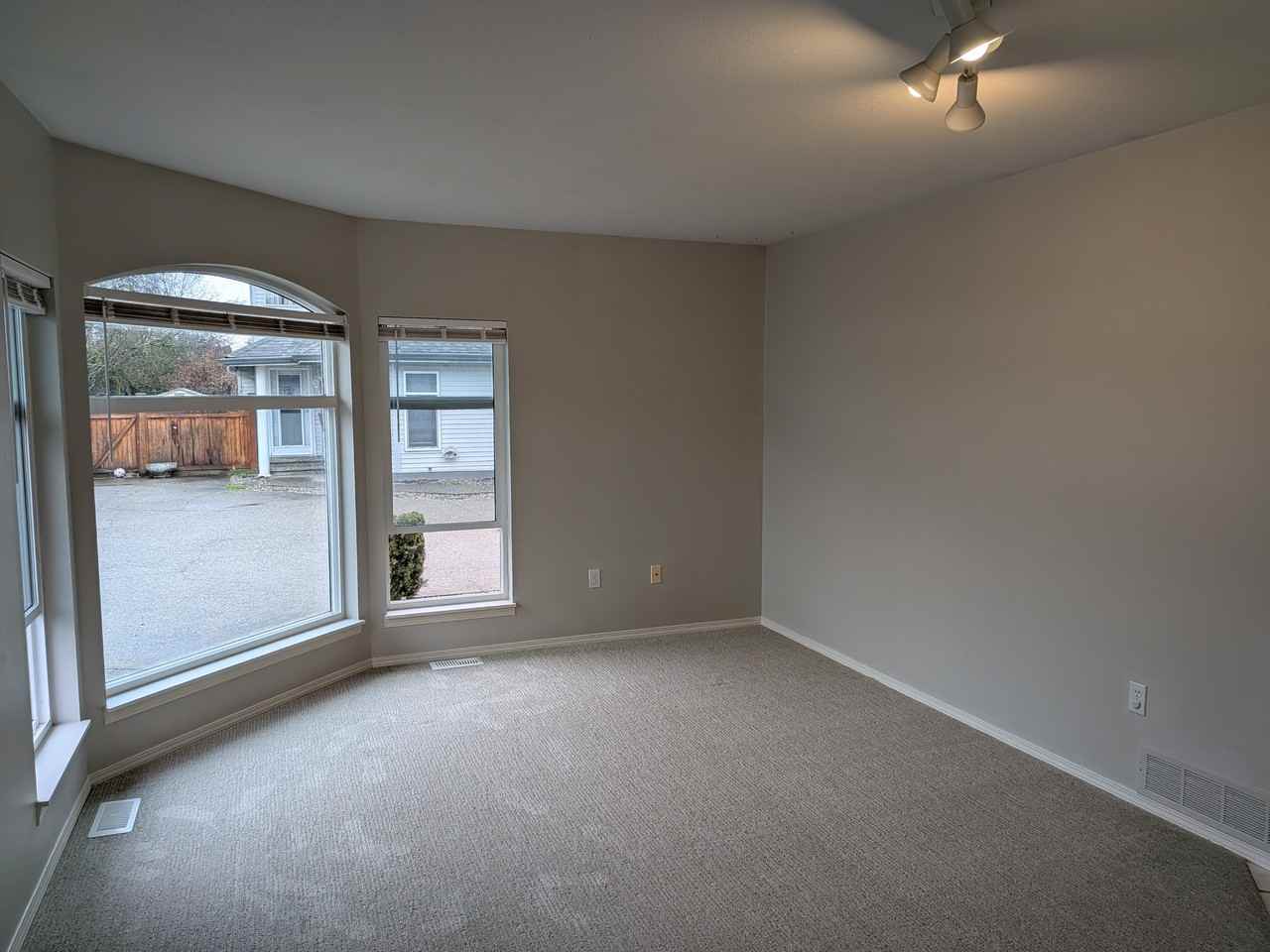 9457 Broadway #9 - Photo 3 of 32