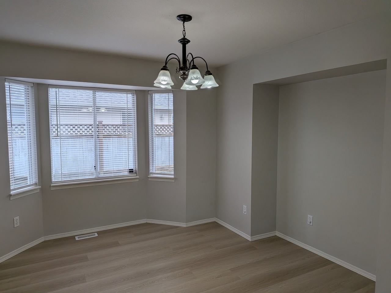 9457 Broadway #9 - Photo 7 of 32