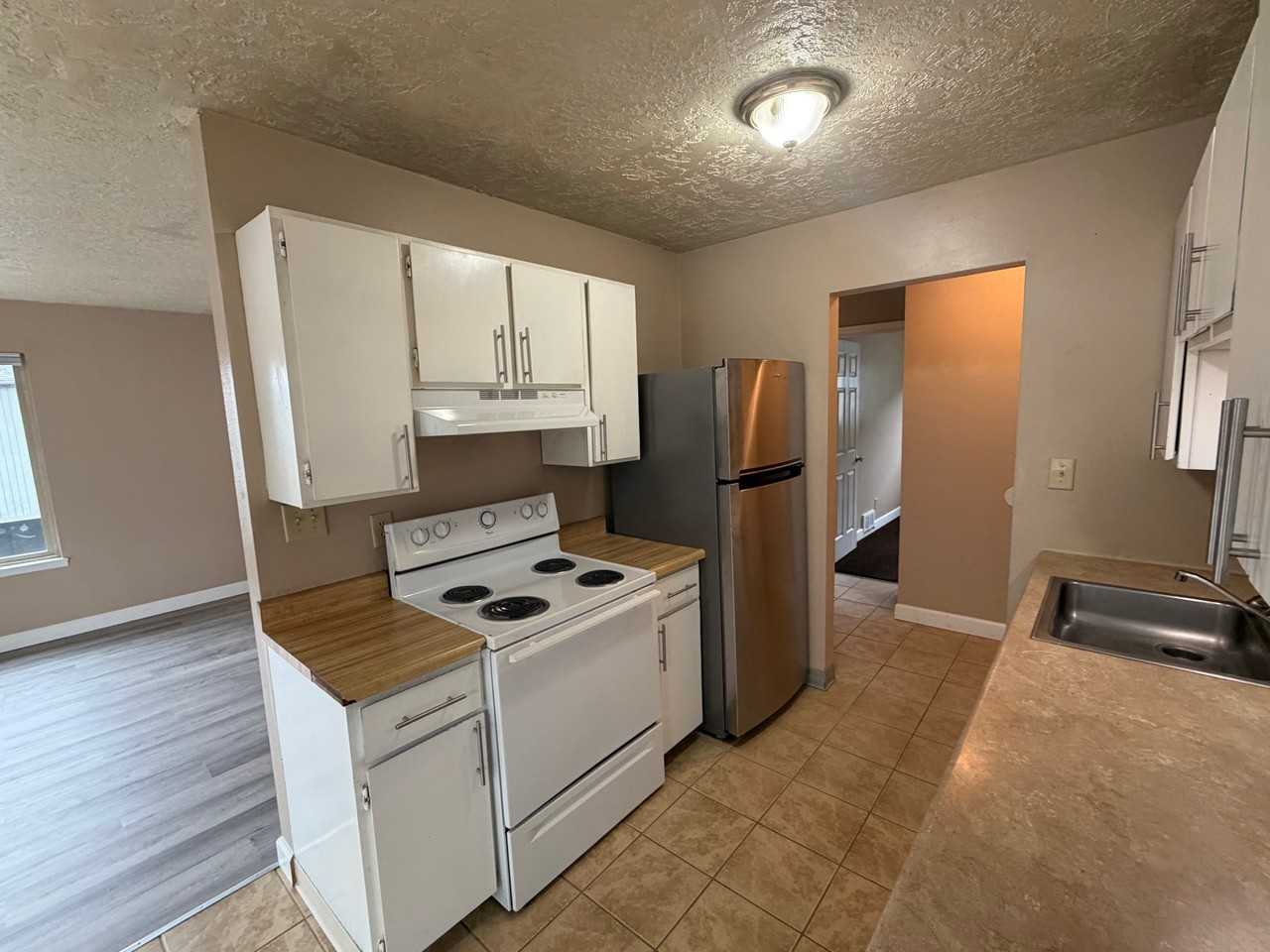 1908 Dorothy Ave - Photo 7 of 25