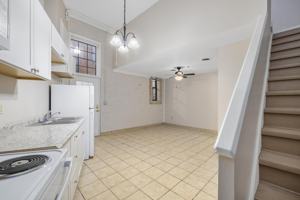 featured image of 403 S Roan St
