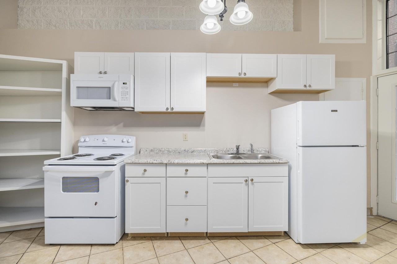 (Holston) Olde Towne Lofts - Photo 2 of 10