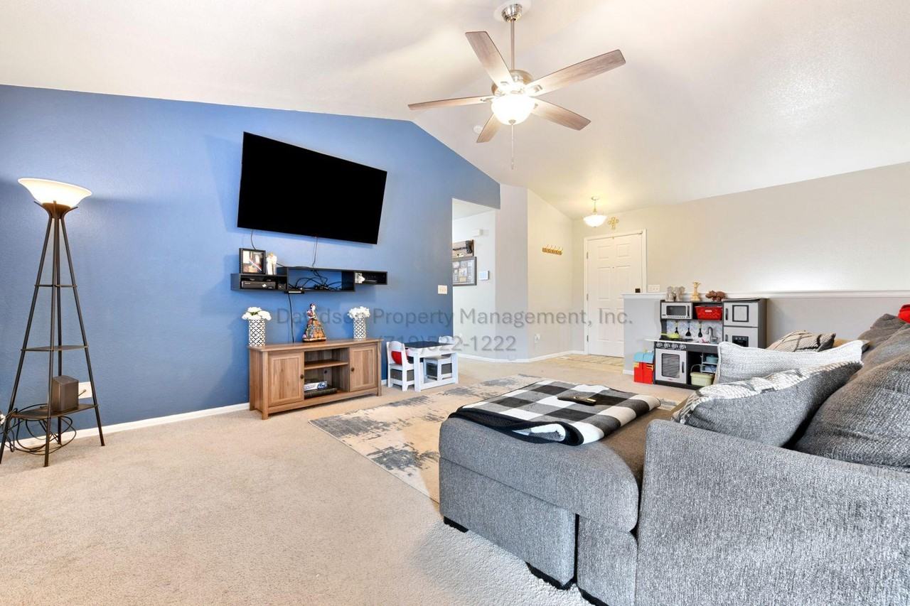 7452 Wind Haven Trl - Photo 2 of 13