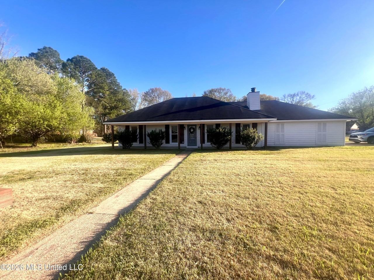 405 Beaver Creek Dr - Photo 3 of 27