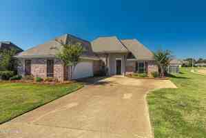 featured image of 2301 Wilshire Pl