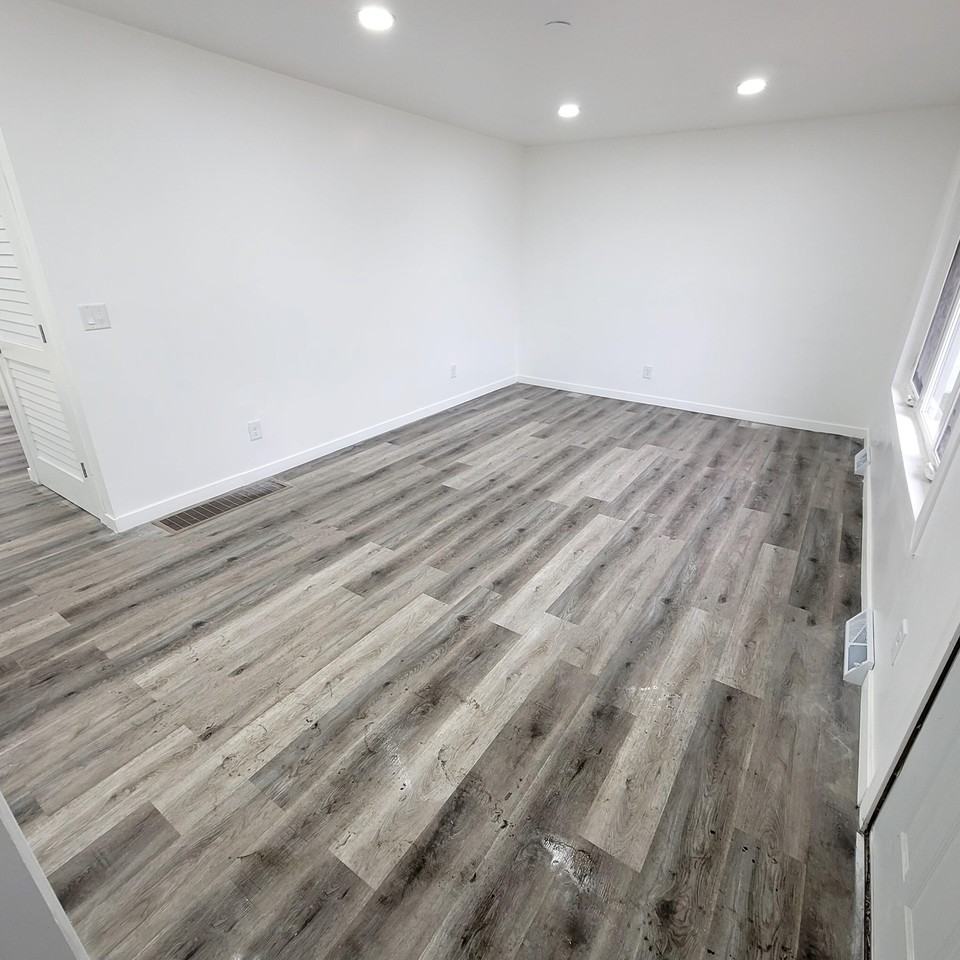 1125 Dallas St - Photo 6 of 26