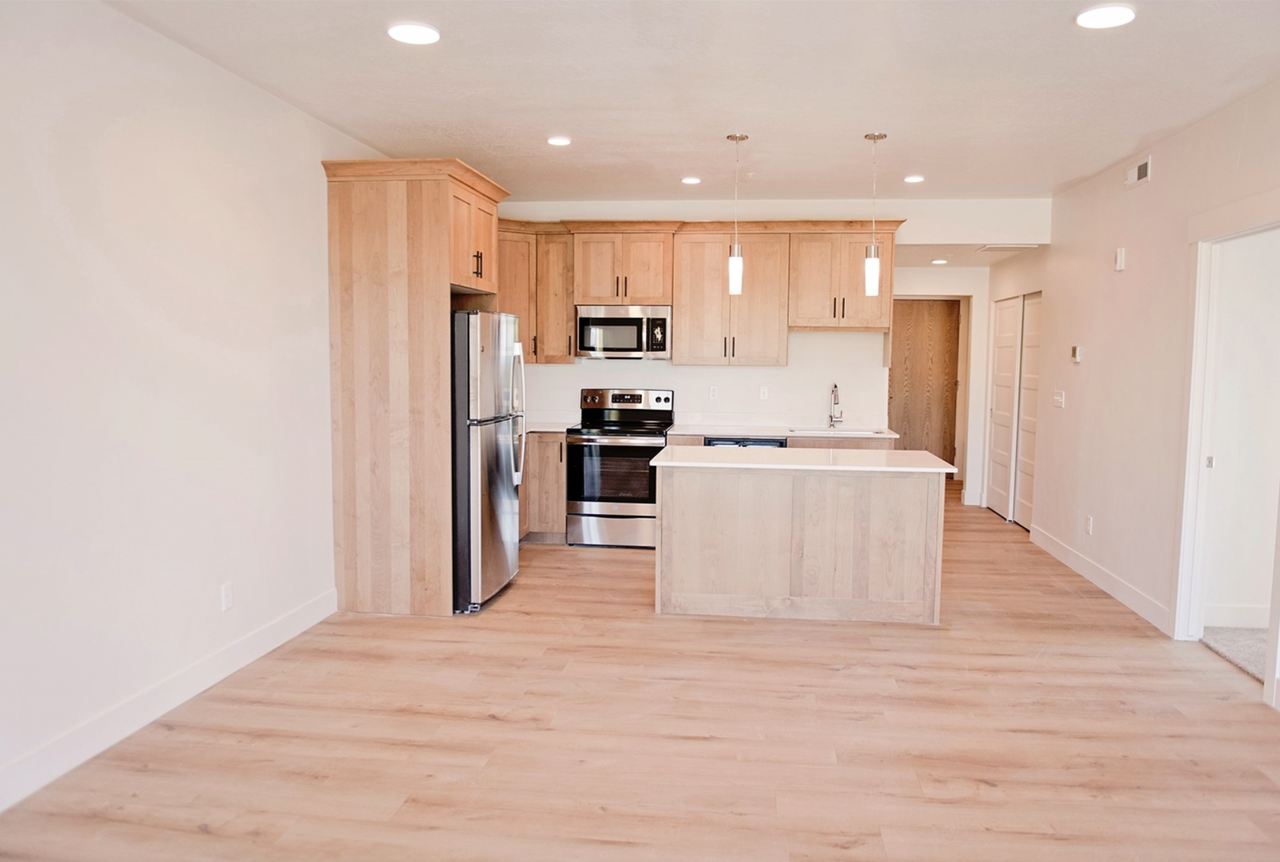 105 South 100 West - Photo 4 of 10