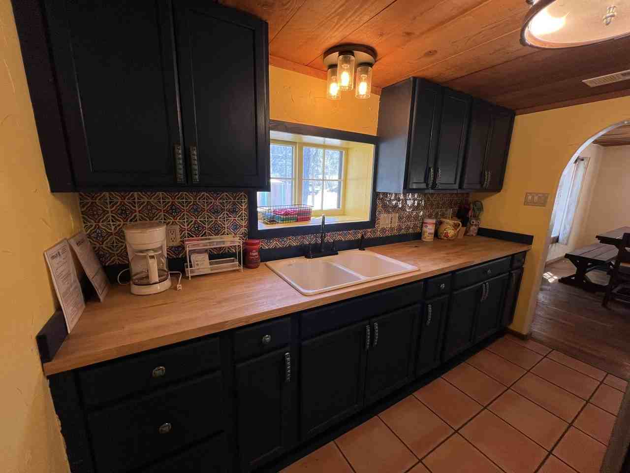 1208 Sudderth Drive - Photo 6 of 15