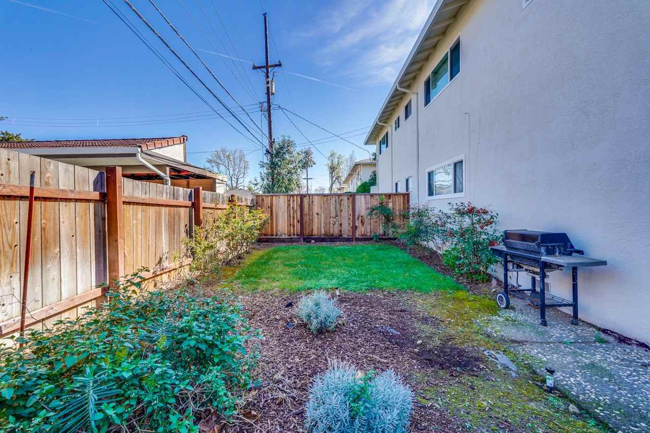 1475 Ontario Lane, Unit B - Photo 4 of 50