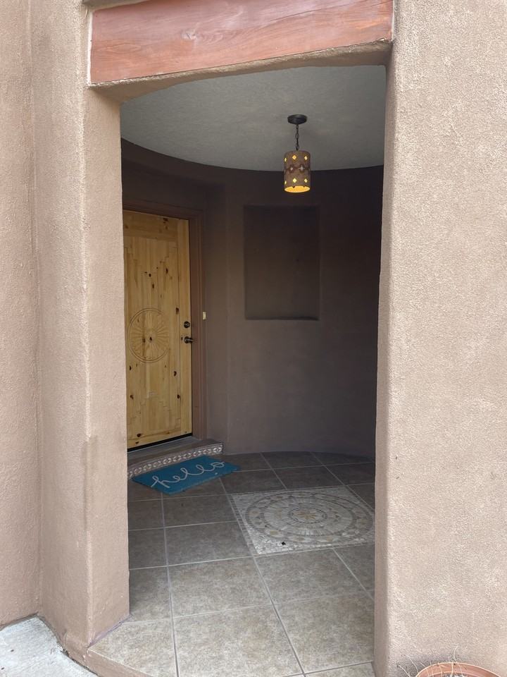 7304 Via Contenta Ne #1 - Photo 2 of 38