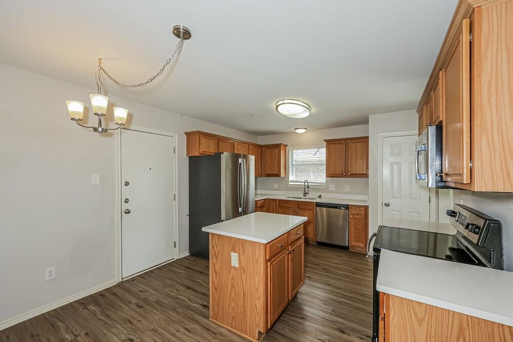 1308 Doris Dr - Photo 6 of 16