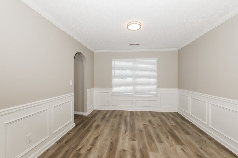 1365 Camelia St - Photo 5 of 17