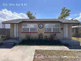 featured image of 924 30th Ave N