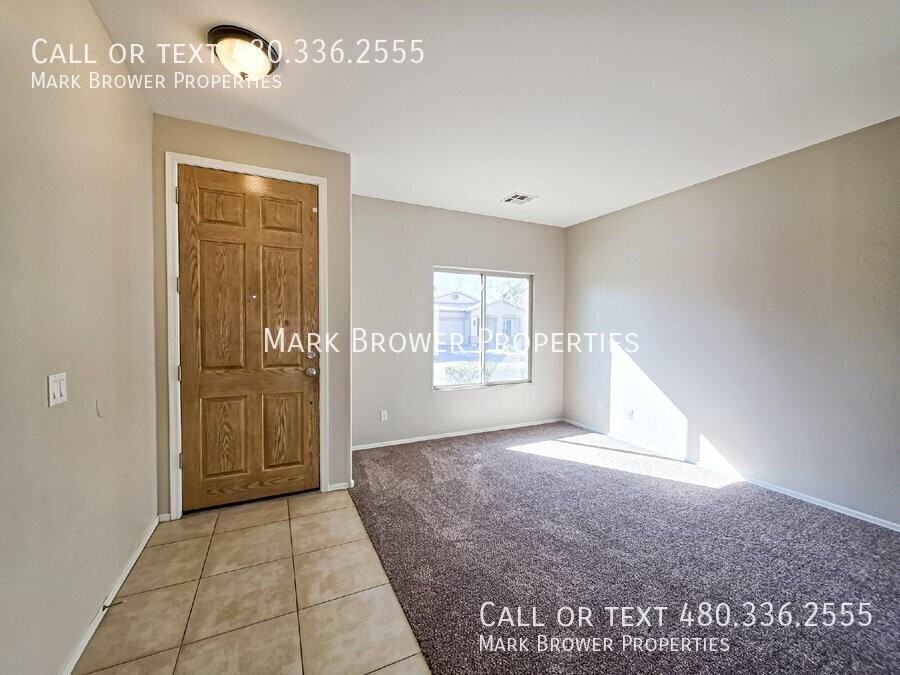 1158 E Blackfoot Daisy Dr - Photo 3 of 21