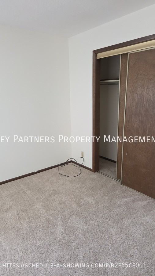 8106 Yecker Ave - Photo 6 of 12