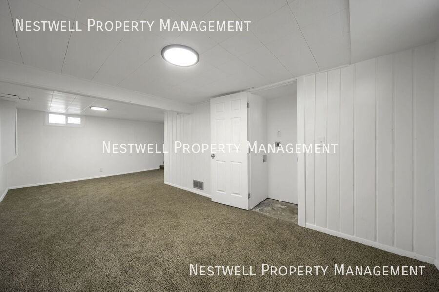 1476 E 3010 S - Photo 4 of 19