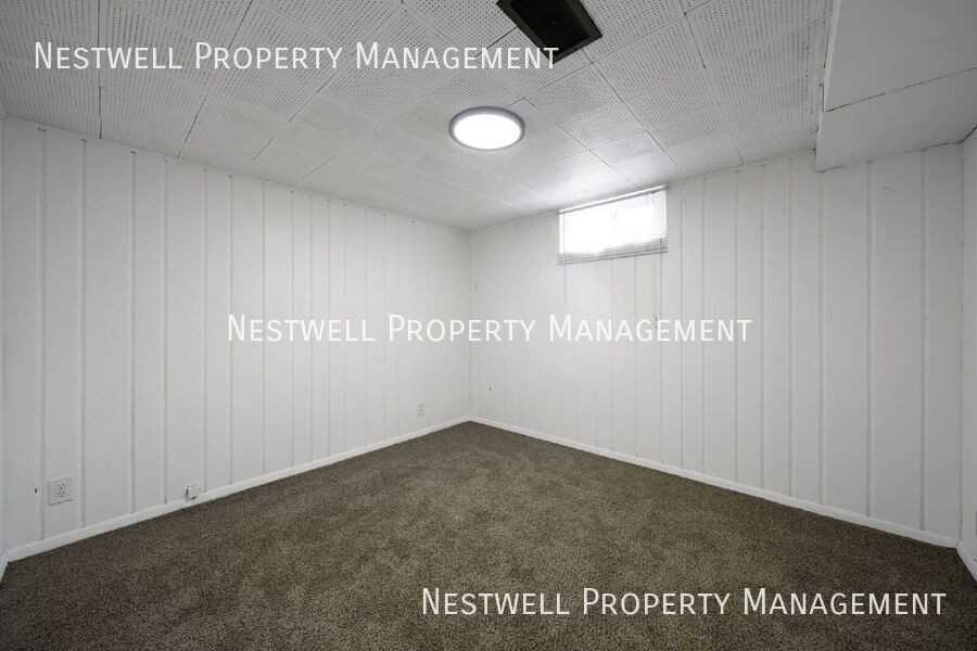 1476 E 3010 S - Photo 7 of 19