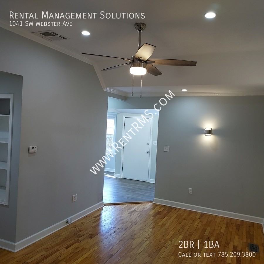 1041 Sw Webster Ave - Photo 5 of 25