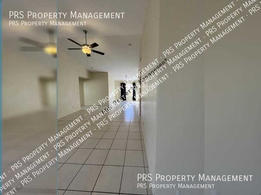 1831 W Derringer Way - Photo 3 of 22