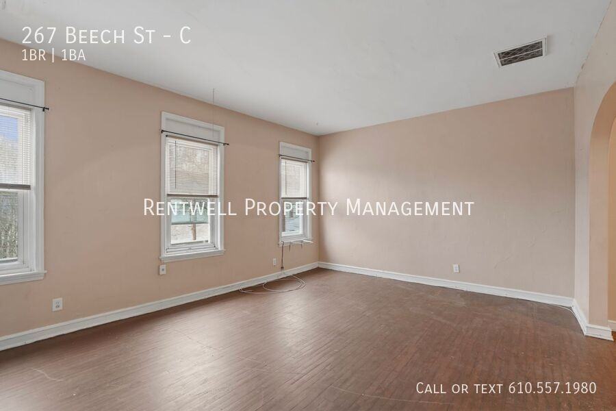 267 Beech St #C - Photo 5 of 13