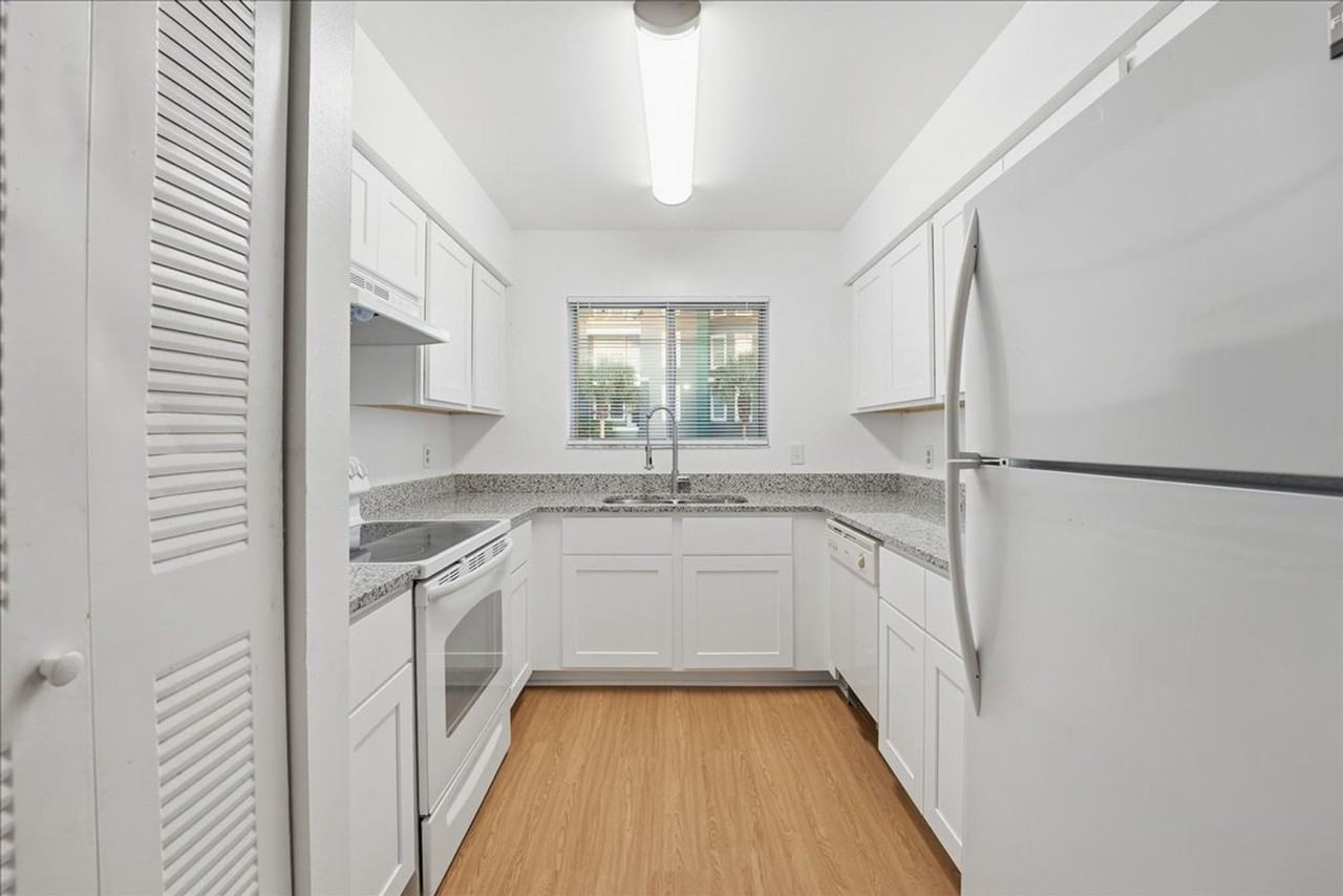 3564 Aristotle Ave - Photo 4 of 11