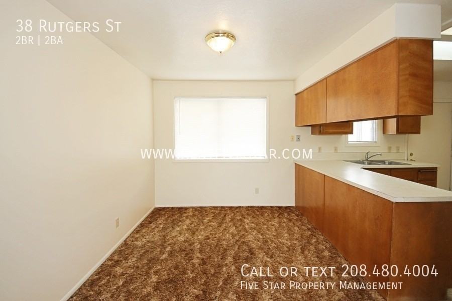 38 Rutgers St - Photo 6 of 14