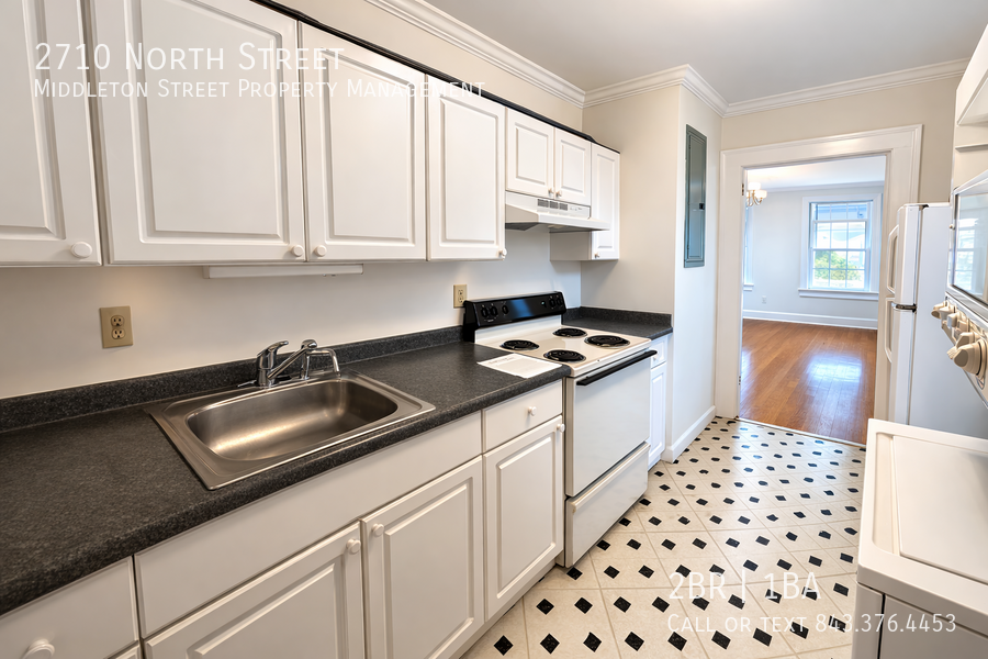 2710 North St - Photo 3 of 17