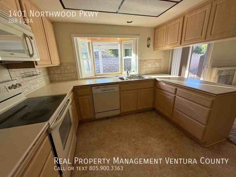 1401 Northwood Pkwy - Photo 5 of 10