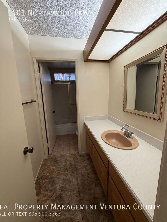 1401 Northwood Pkwy - Photo 6 of 10