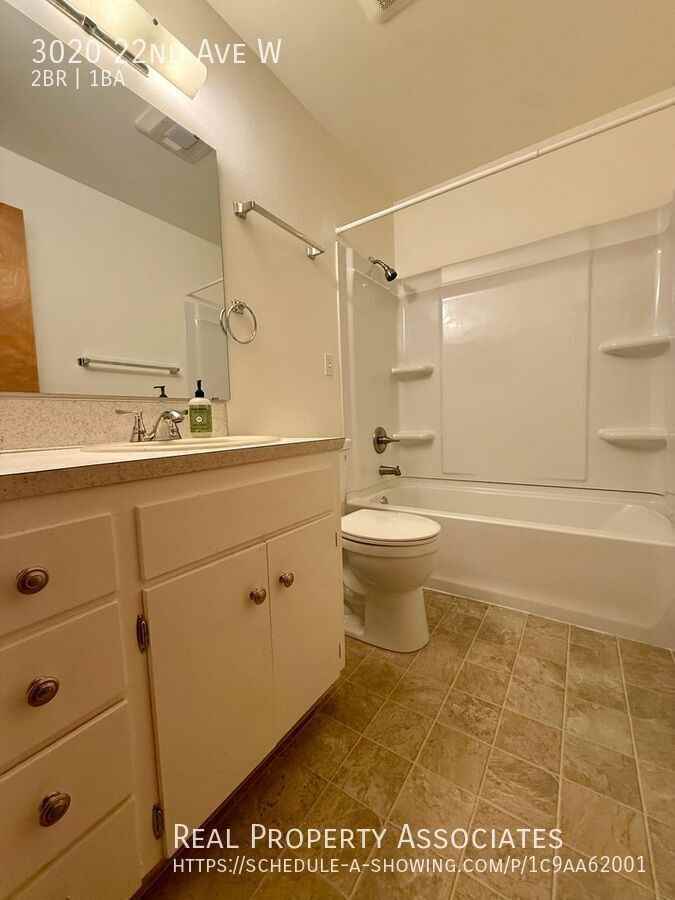 3020 22nd Ave W - Photo 7 of 11